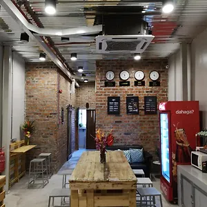  Hostel Iron Malaysia